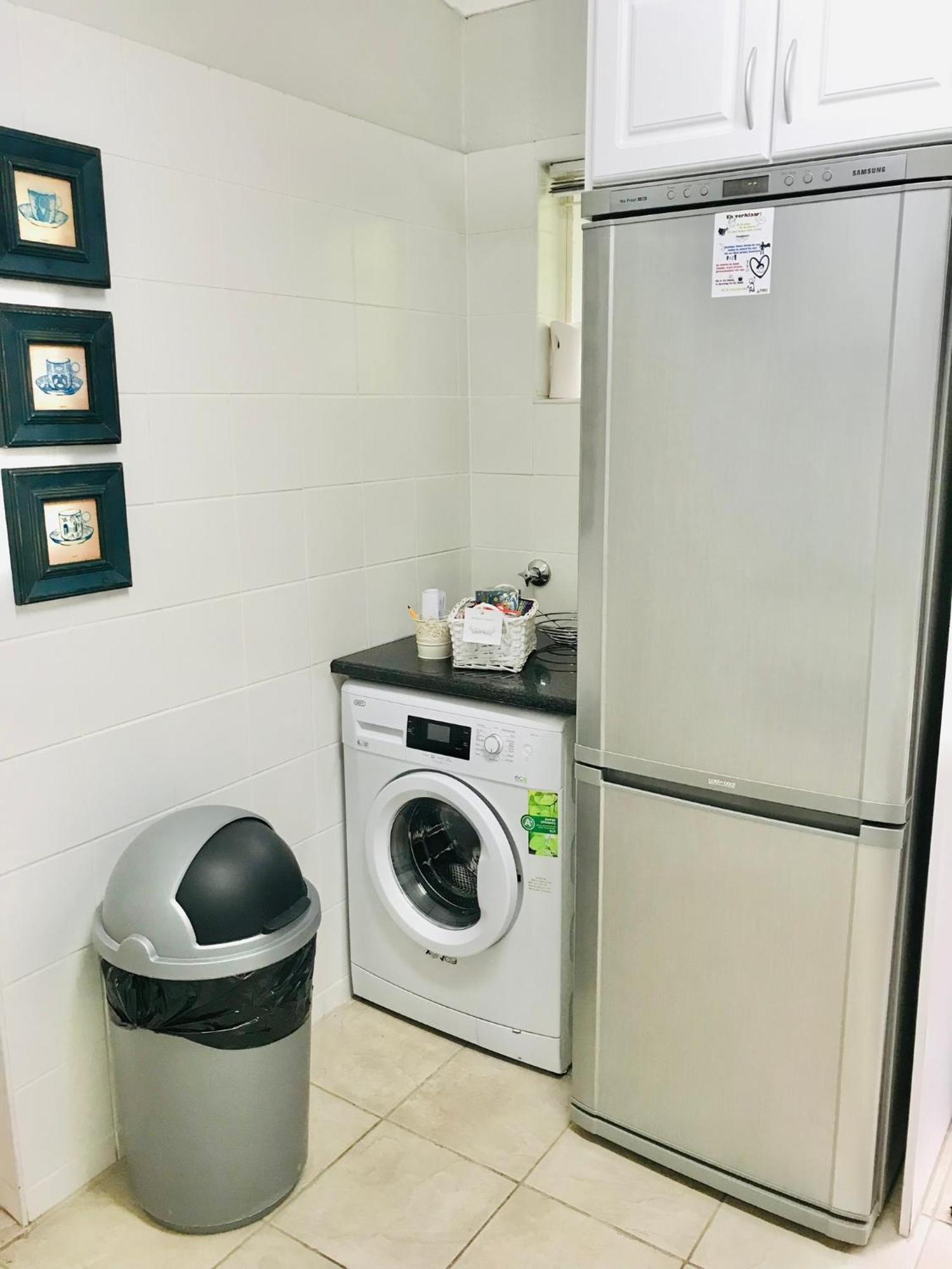 10Vdw Self Catering Apartments เดอร์บันวิลล์ ภายนอก รูปภาพ