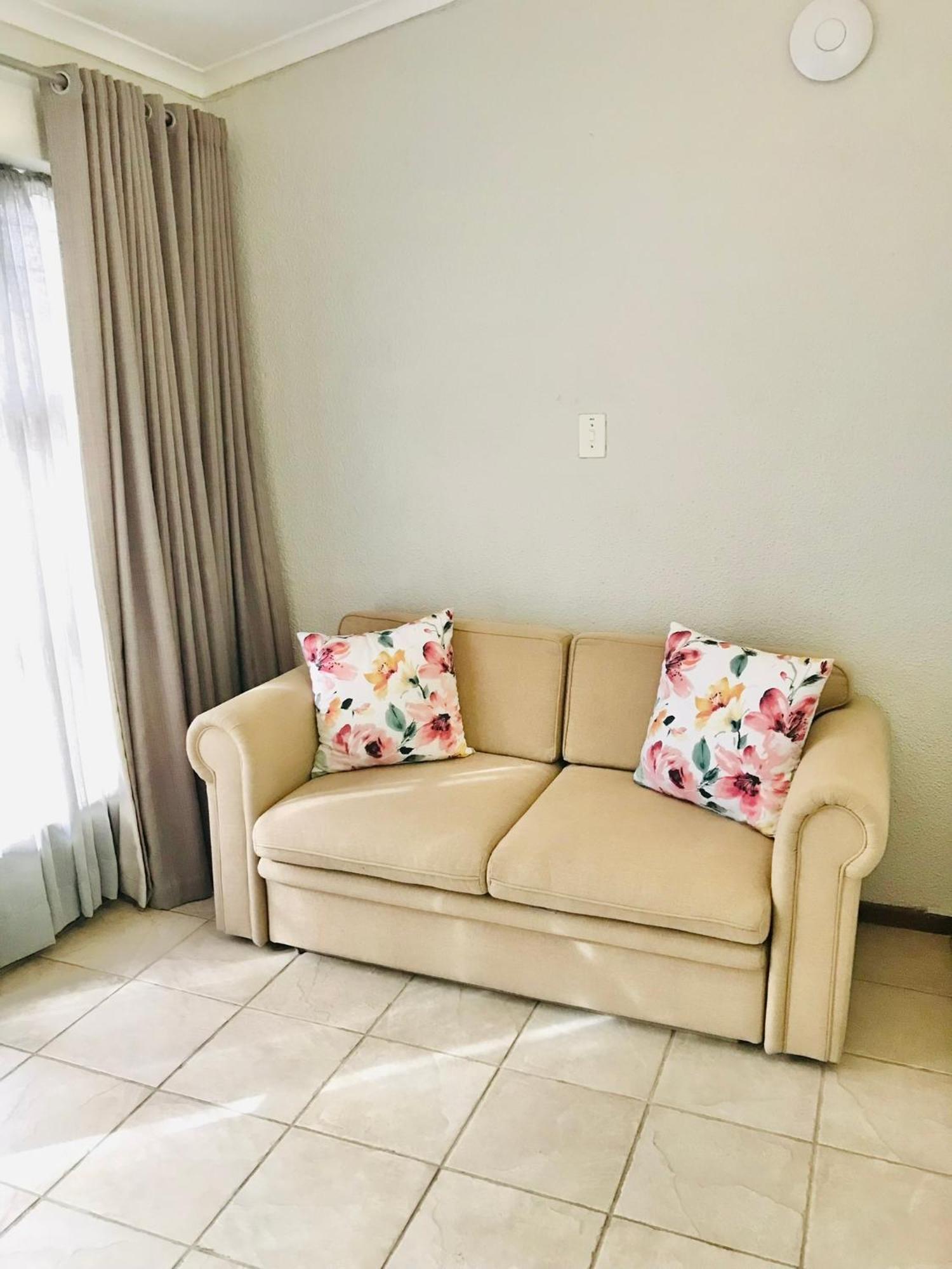 10Vdw Self Catering Apartments เดอร์บันวิลล์ ภายนอก รูปภาพ